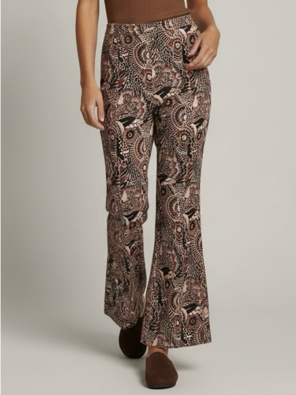 Anthropologie Drapey Flare Pants‎ size 10